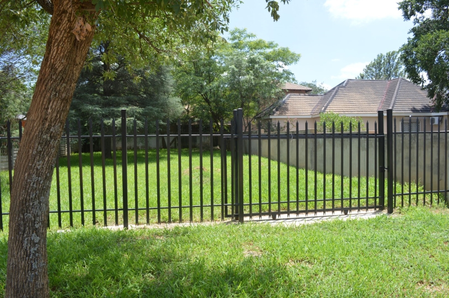 Commercial Property for Sale in Wilkoppies North West